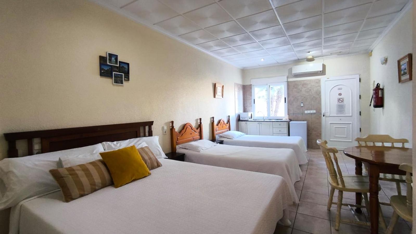 Economy Quadruple Room